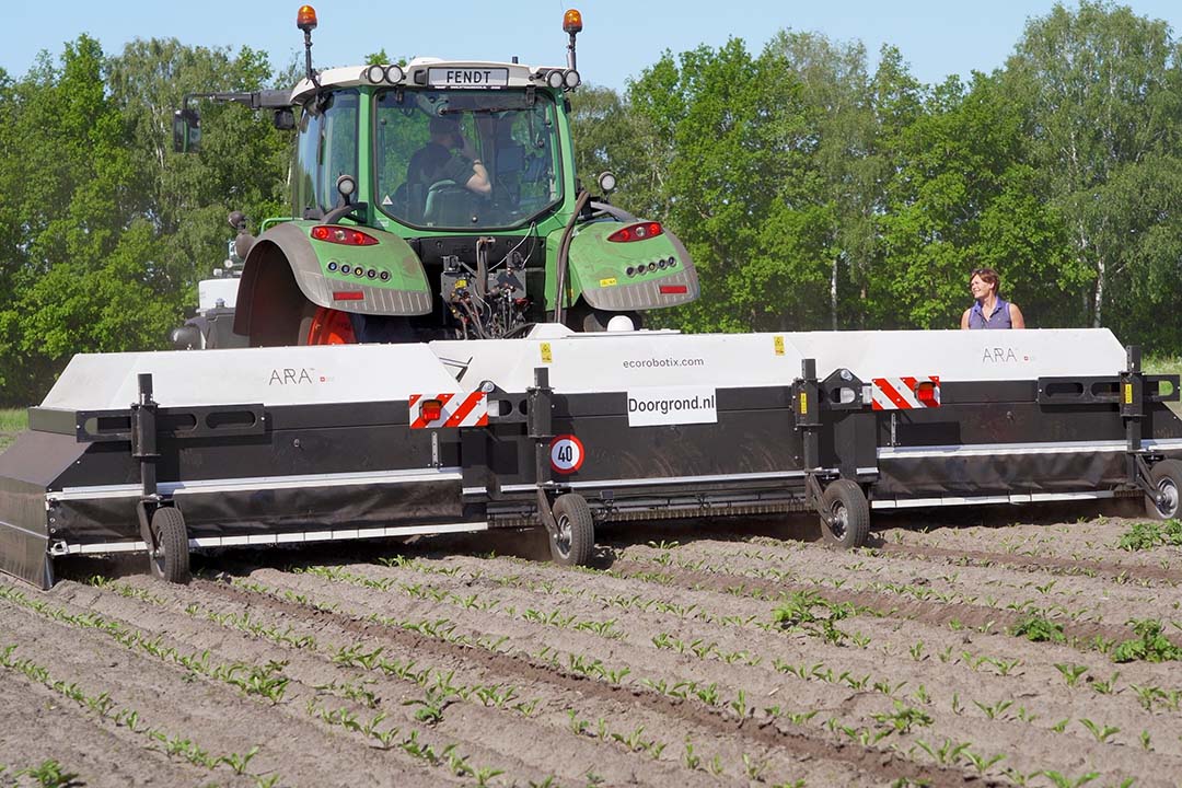 ARA-spotsprayer Ecorobotix Nu Ook SKL-gekeurd - Boerderij